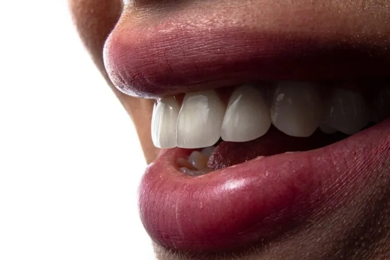 Photo Dental implant surgery