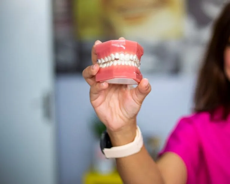 Photo implant dentar