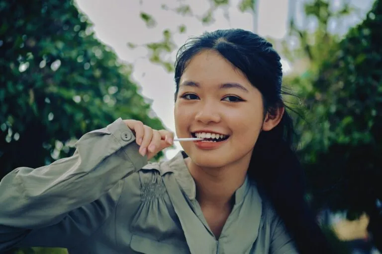 Photo teeth whitening guide