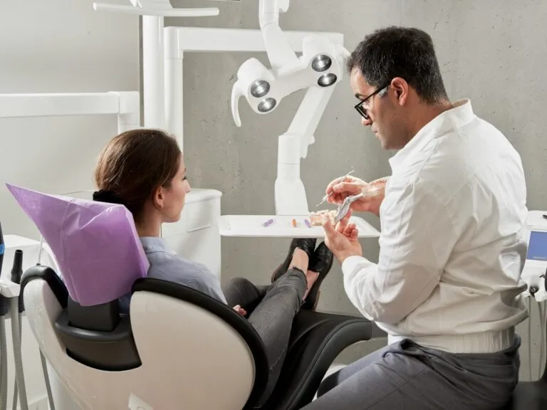 Photo dental implant common mistakes explained
